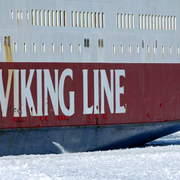 Viking Line toob Helsingi-Tallinna liinile uusi kiirlaevu plaanitust vähem