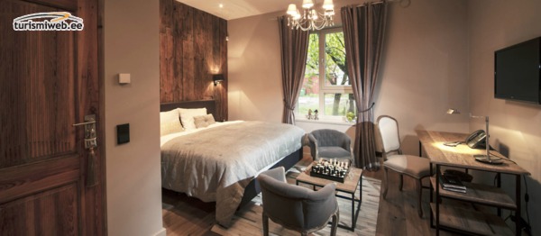 7/7 Frost Boutique Hotel