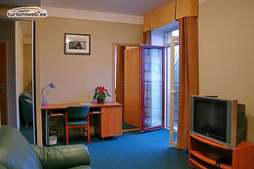 4/10 Narva Hotell