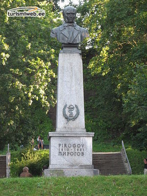 1/2 Nikolai Pirogov's Monument