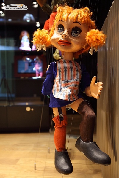8/11 Museum For Puppet Arts
