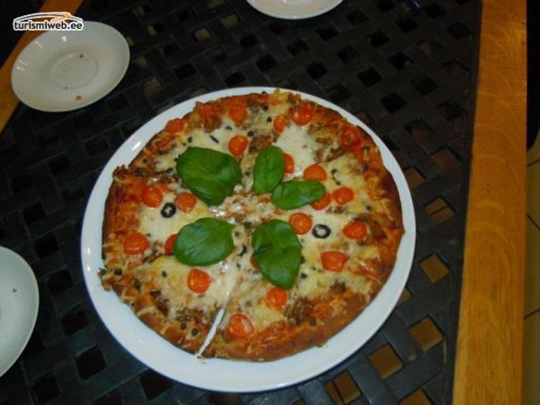 3/6 Pappa Pizza im Zentrum der Stadt Viljandi