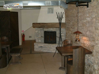 4/6 Central, Restaurant And Beer Cellar