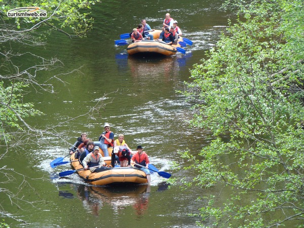 5/12 VeeTee rafting and canoe trips