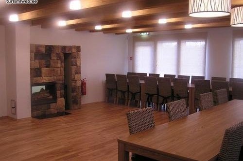 Rae Holiday House / CONFERENCE ROOM