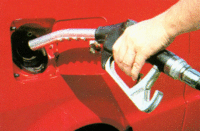 Pealinna tanklad on langenud bensiinivaraste rünnaku alla